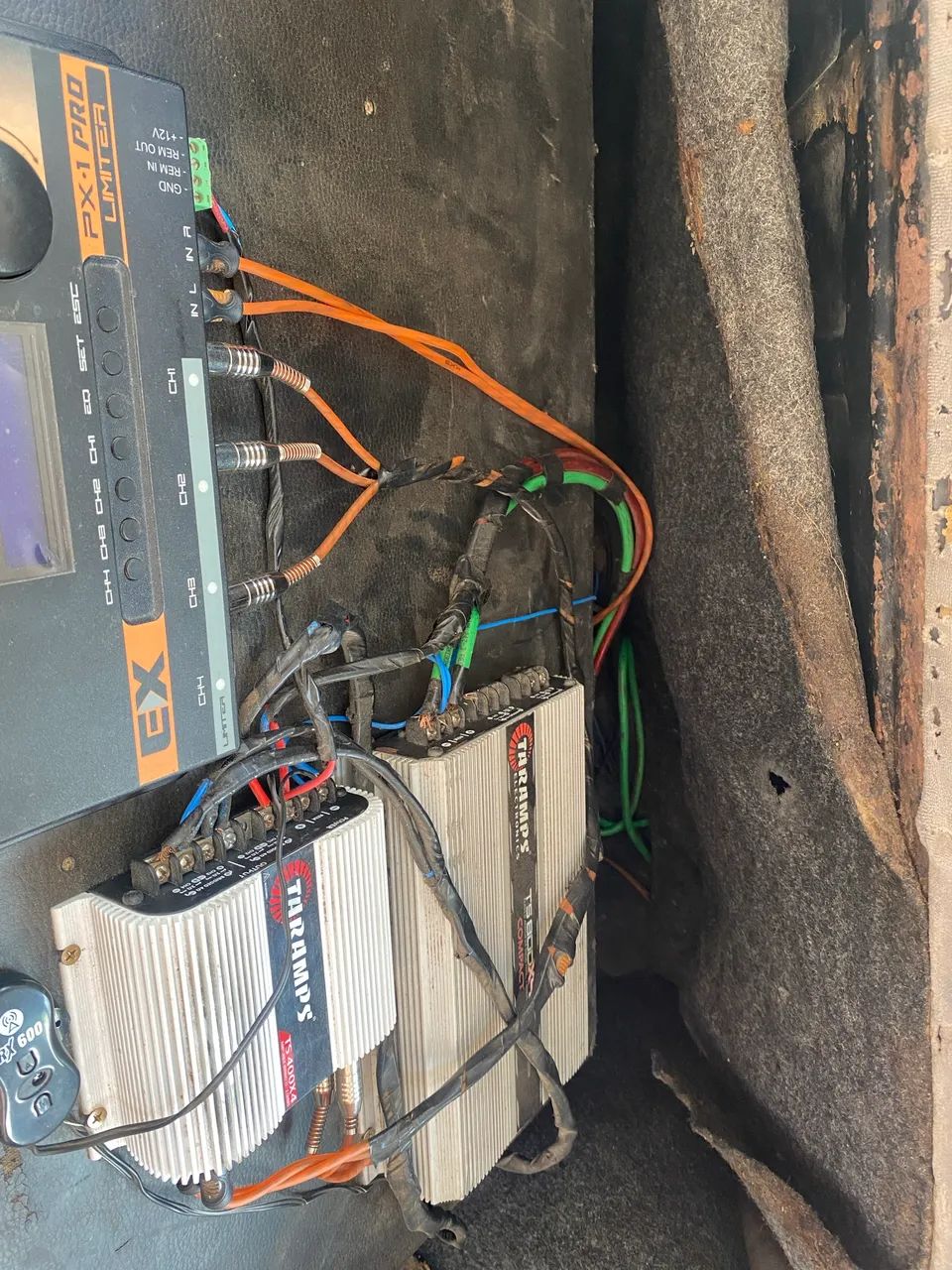 SOM AUTOMOTIVO PRA VENDER, FONES DE 12 POLEGADAS  - Foto 3