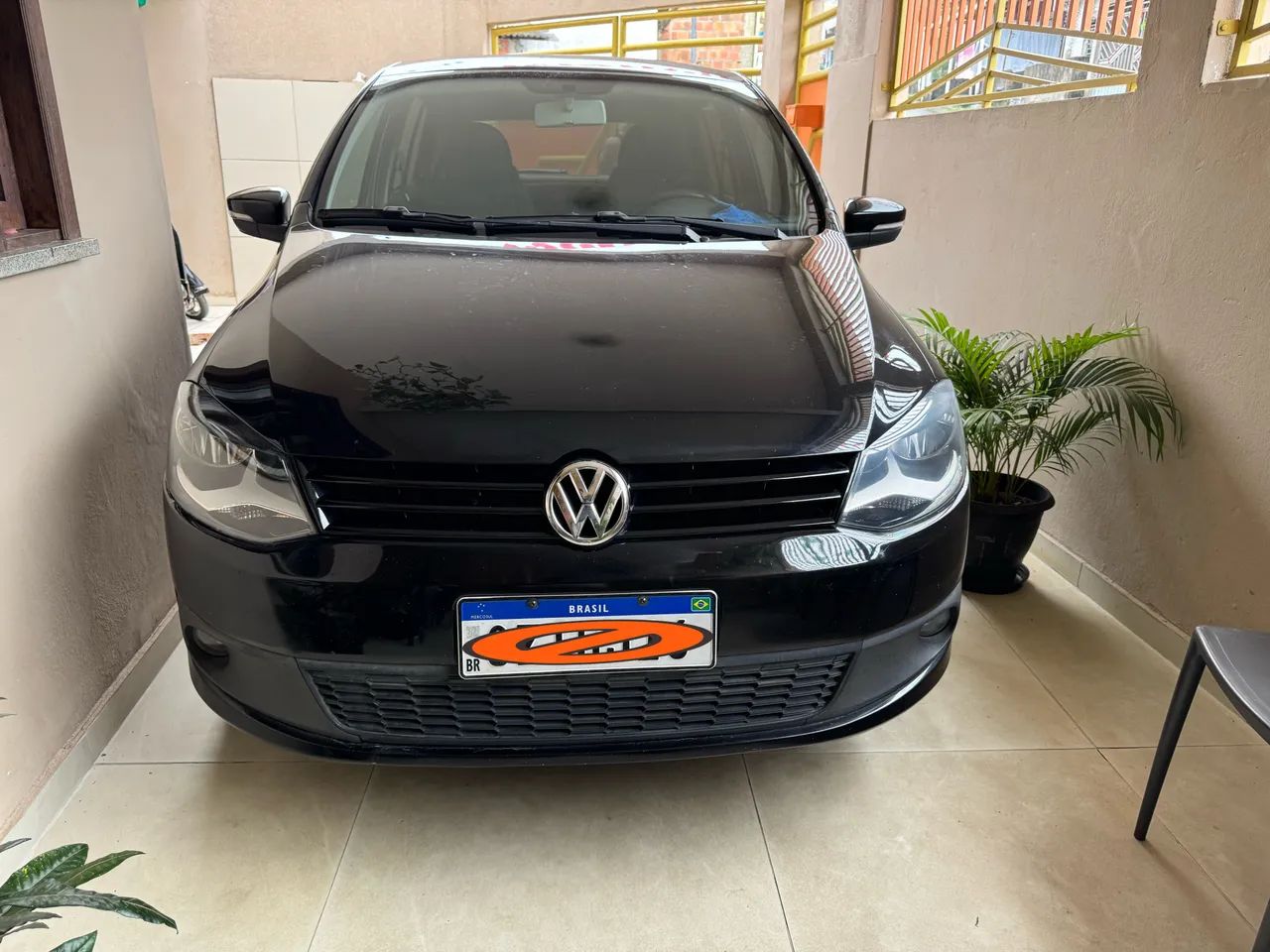 Volkswagen Fox Fox 1.0 Mi Total Flex 8V 3p 2014