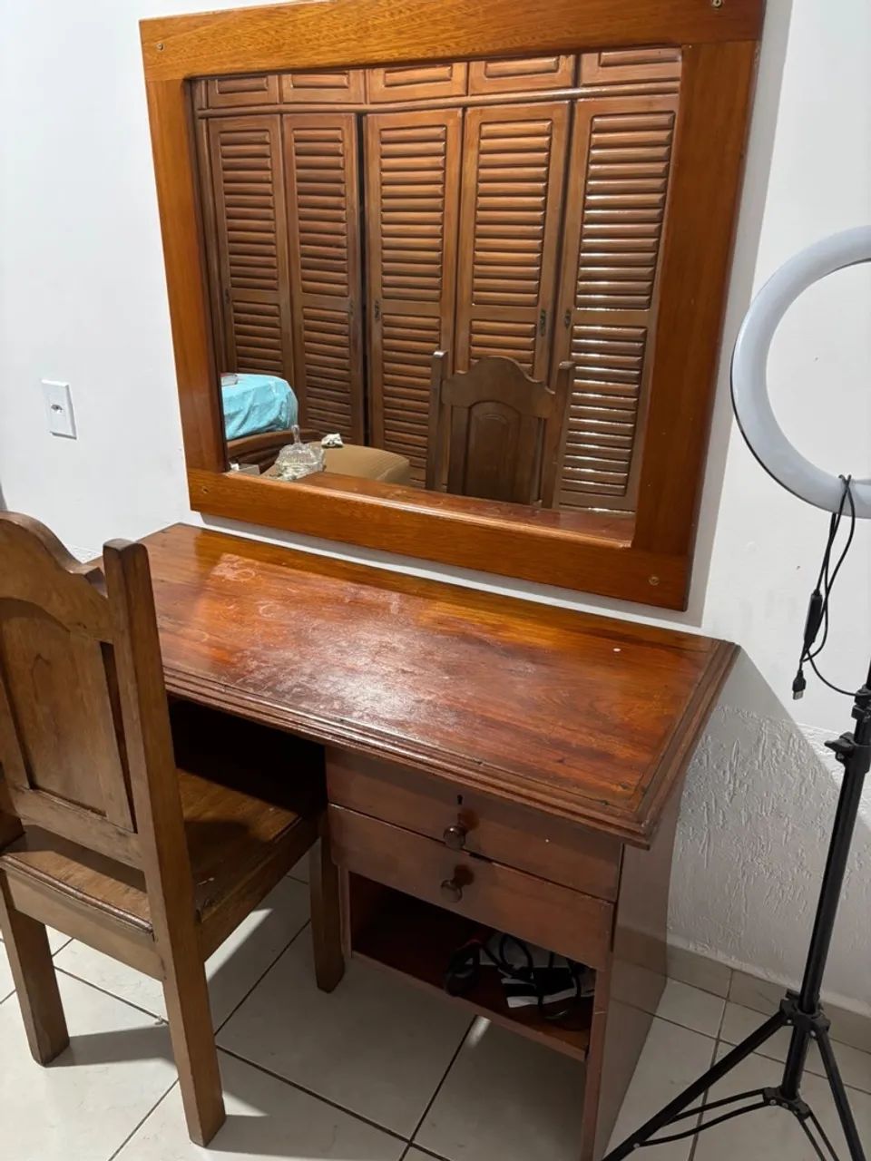 Vende-se Penteadeira de madeira - Foto 3