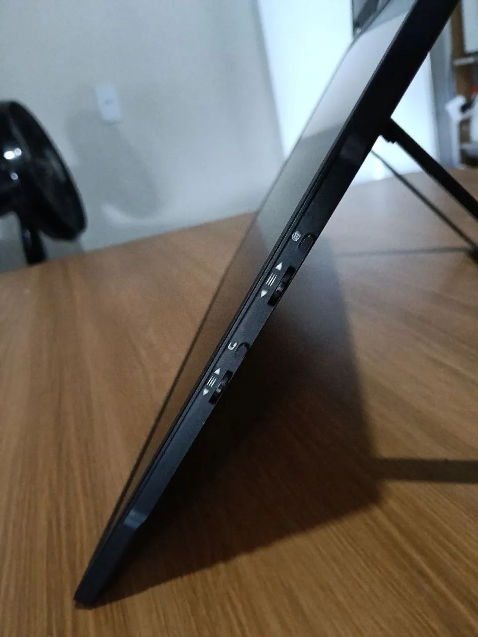Produtividade Máxima: Tela Dupla 18.5" com Ajuste 360° - Foto 5