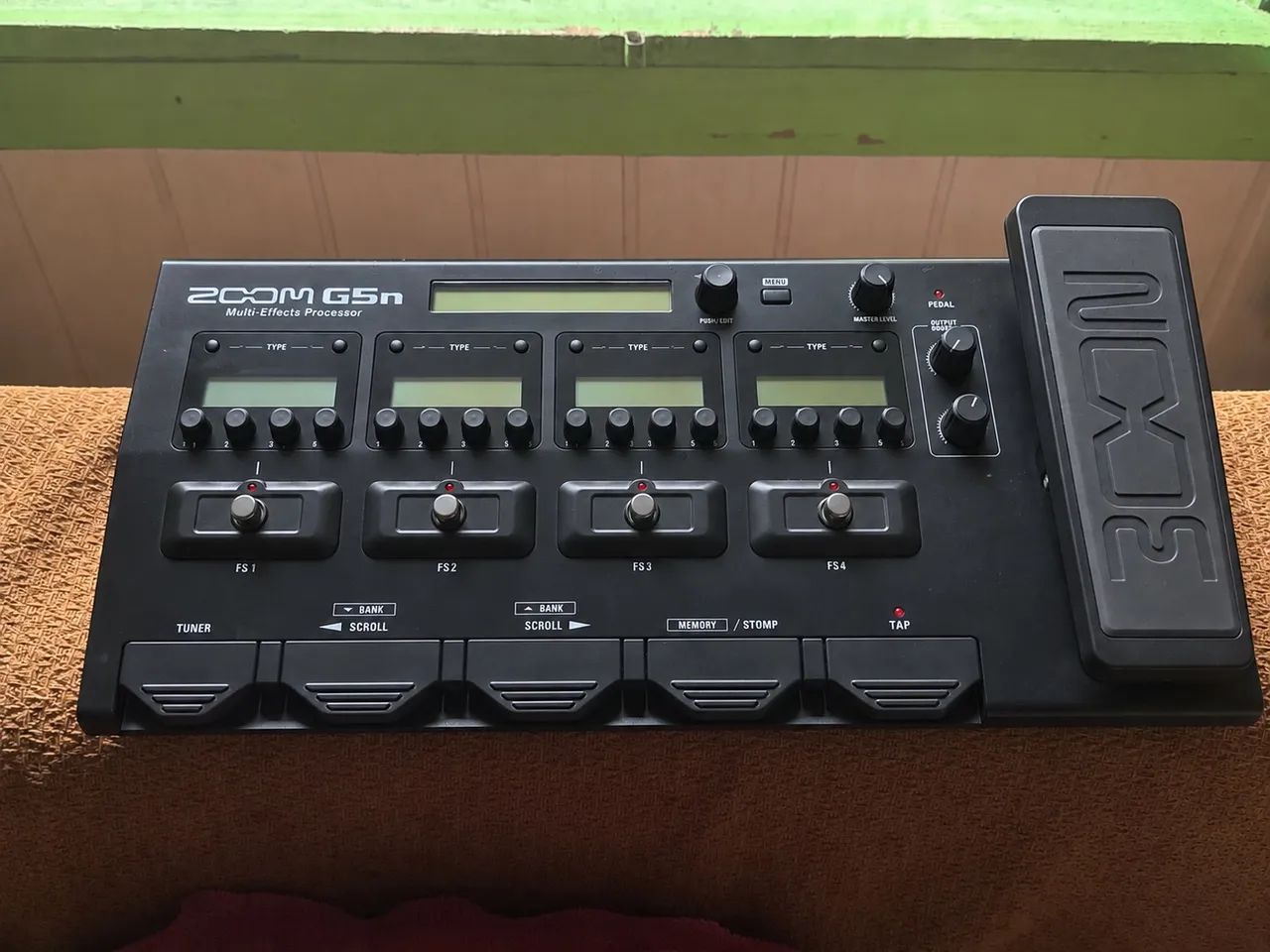 PADELEIRA ZOOM G5N  ACOMPANHA CAPA E FONTE 