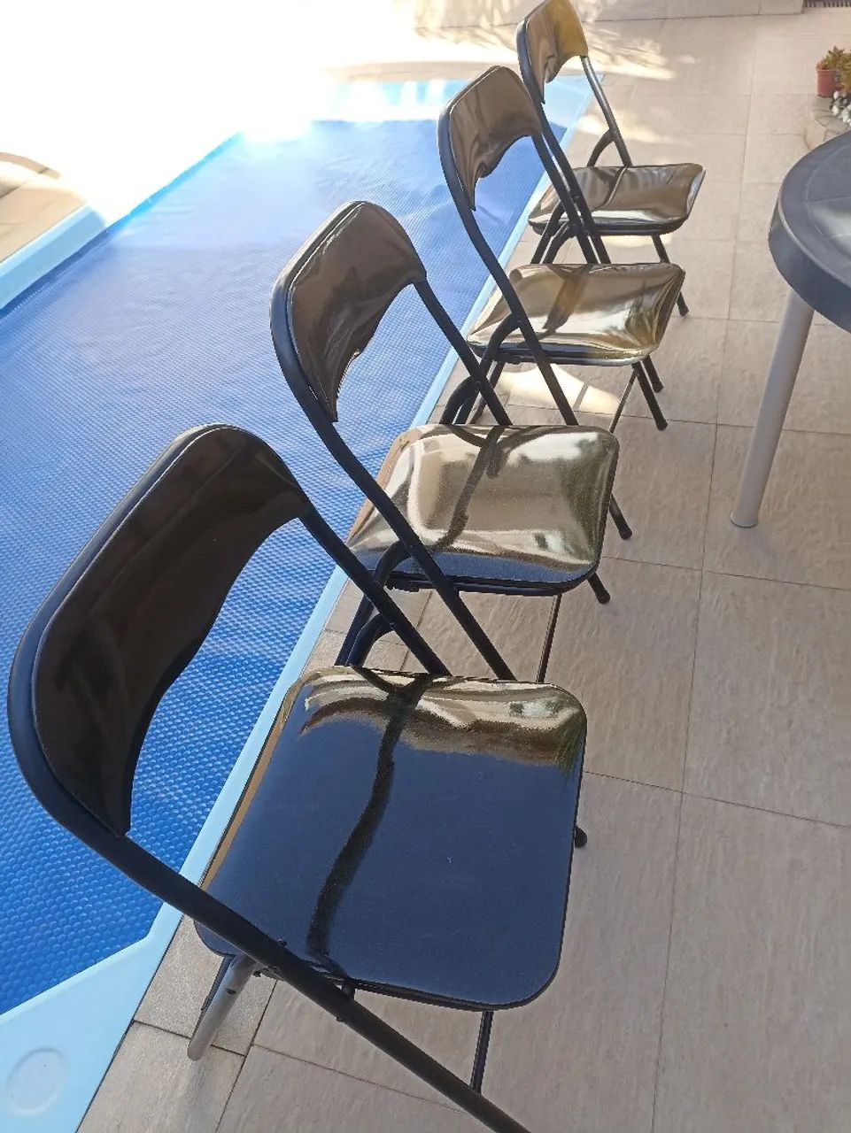 Cadeiras dobráveis em aço com estofado  - Foto 4