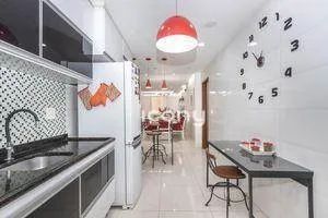 Excelente apartamento reformado na praia de Copacabana - Foto 7