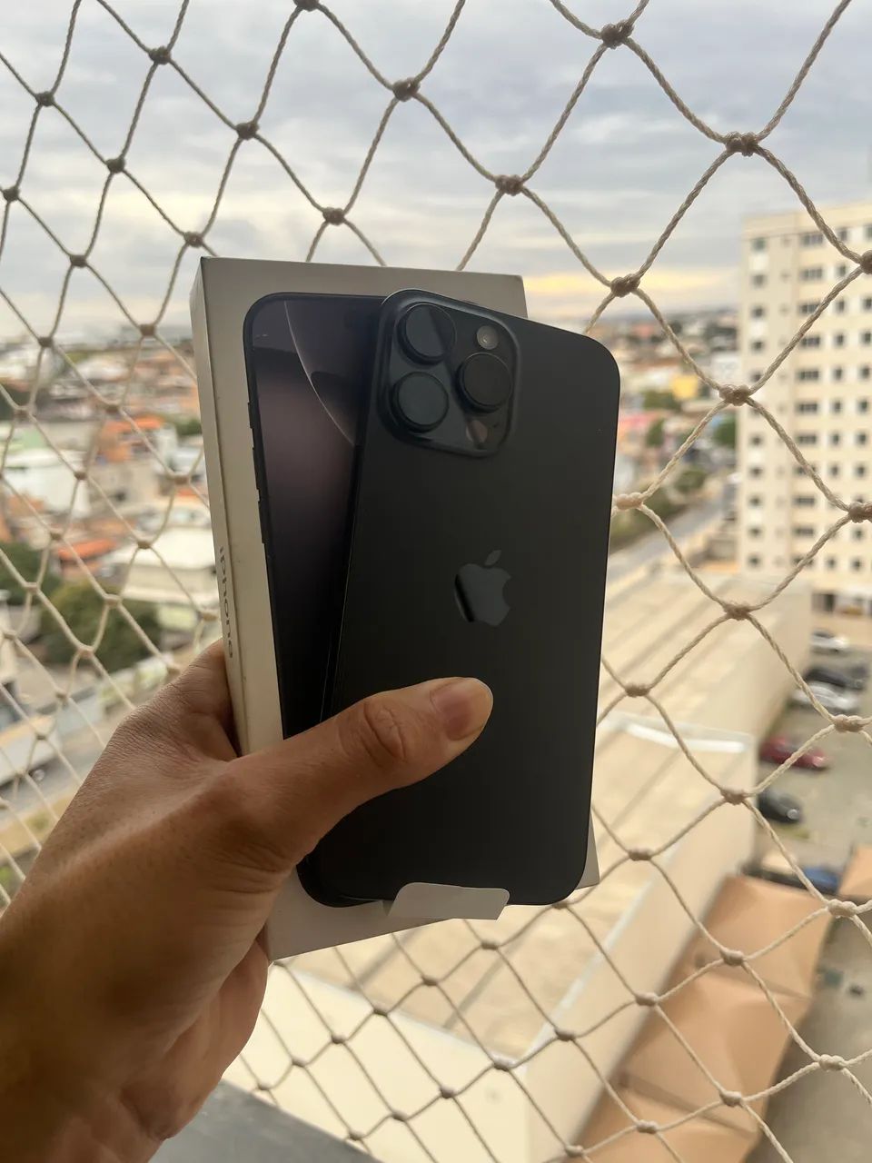 iPhone 16 pro max 256 gb