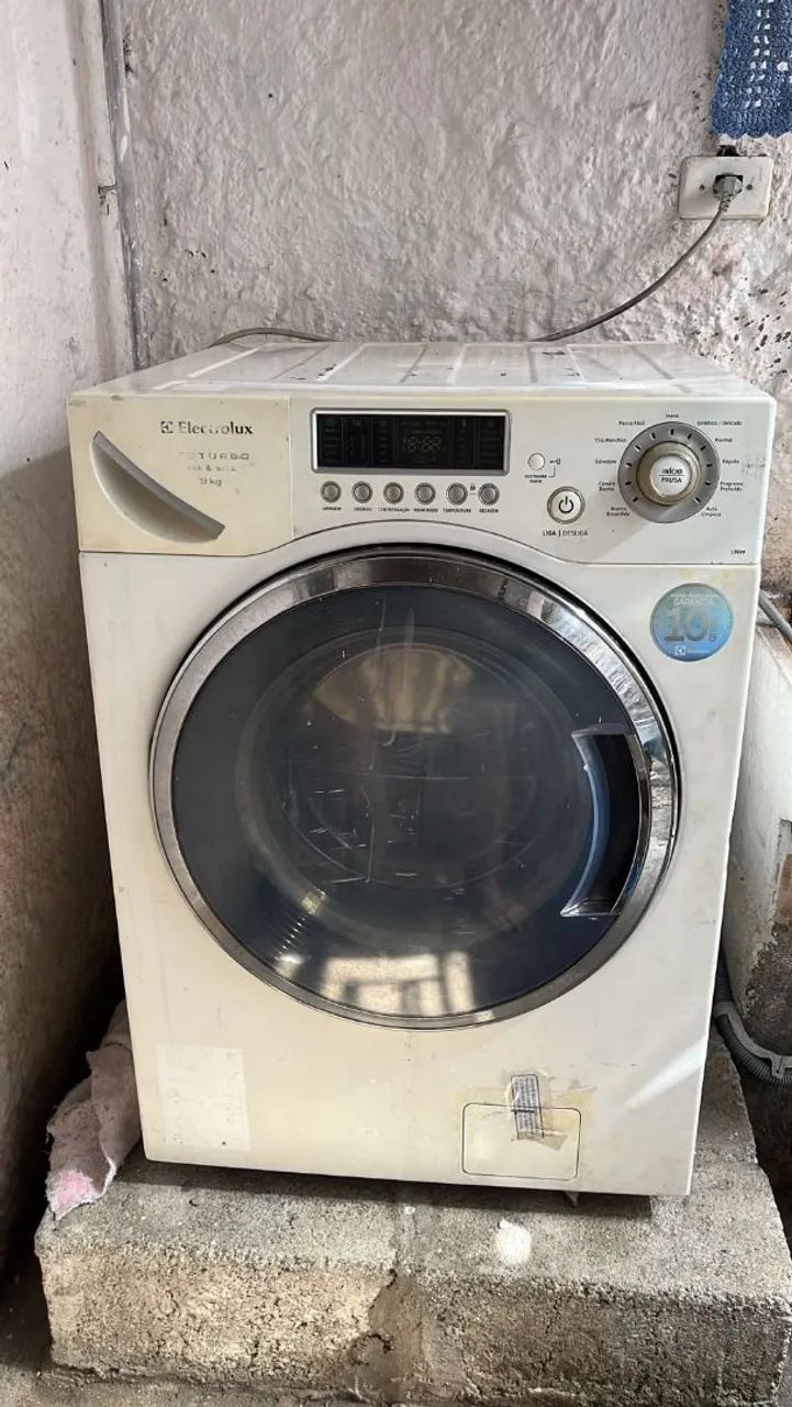 Máquina lava e seca com defeito 