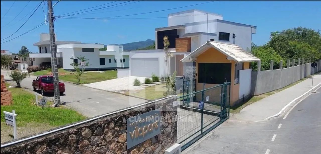 Terreno à venda em Canasvieiras