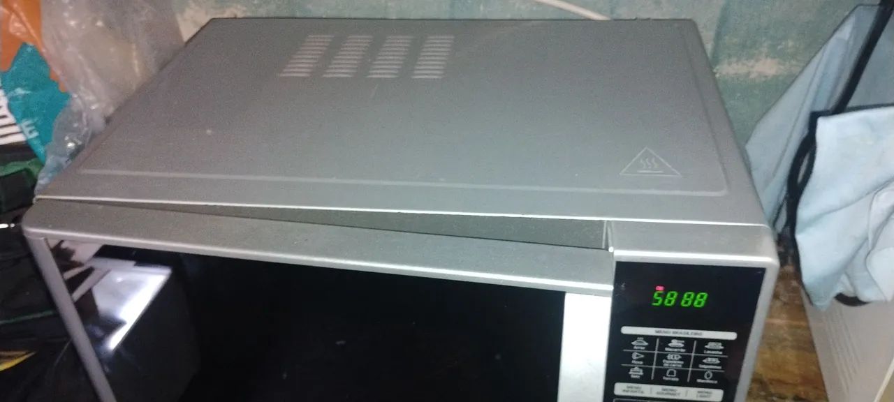 Microondas LG espelhado com grill em perfeito estado  - Foto 5