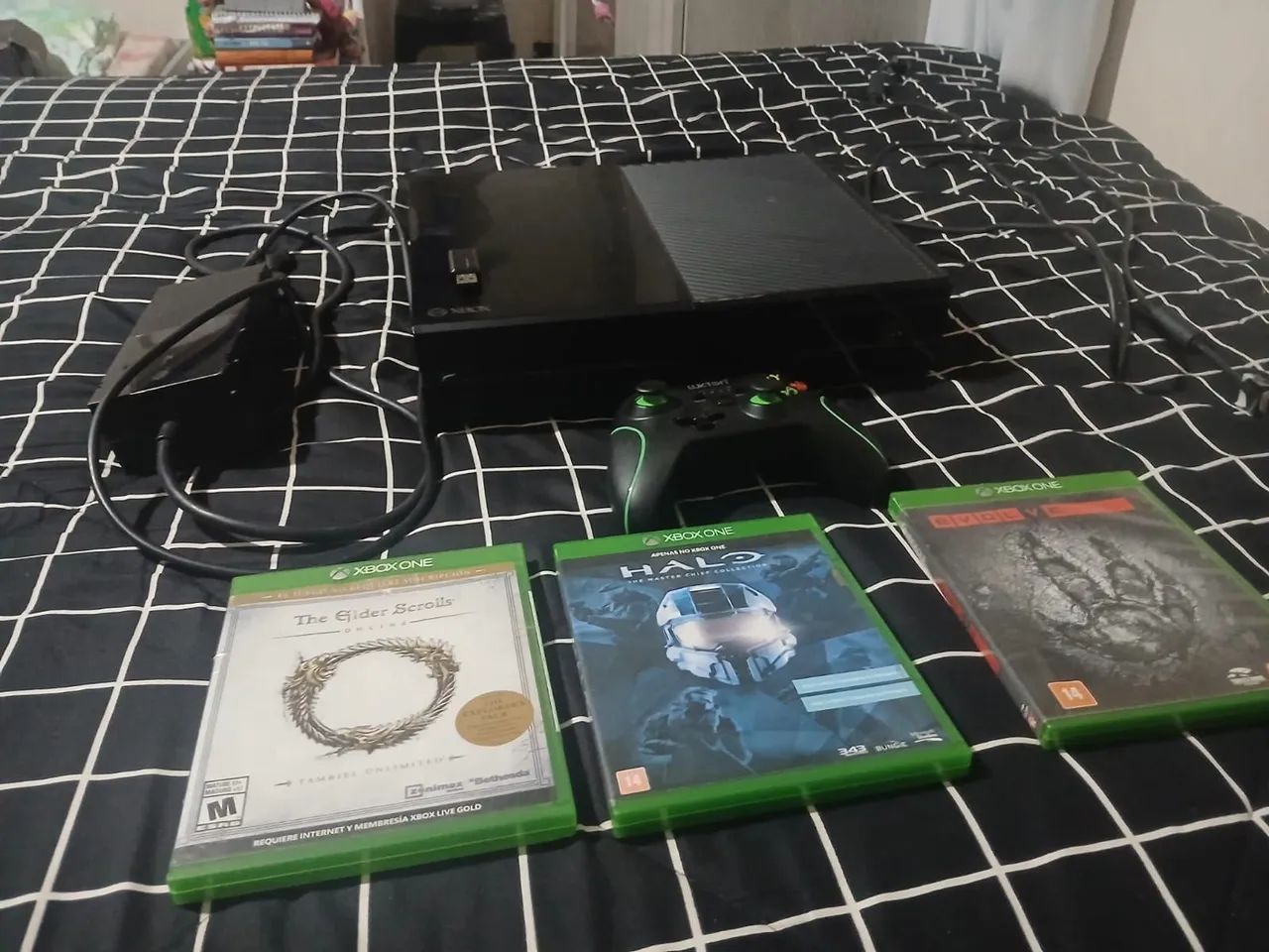 Xbox One em ótimo estado, funcionando perfeitamente! ?