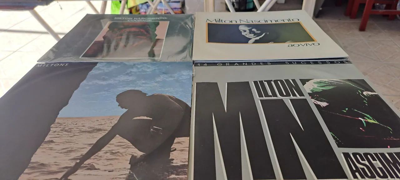 4 lps vinil  Milton nascimento perfeitos  100,00 cada. - Foto 4