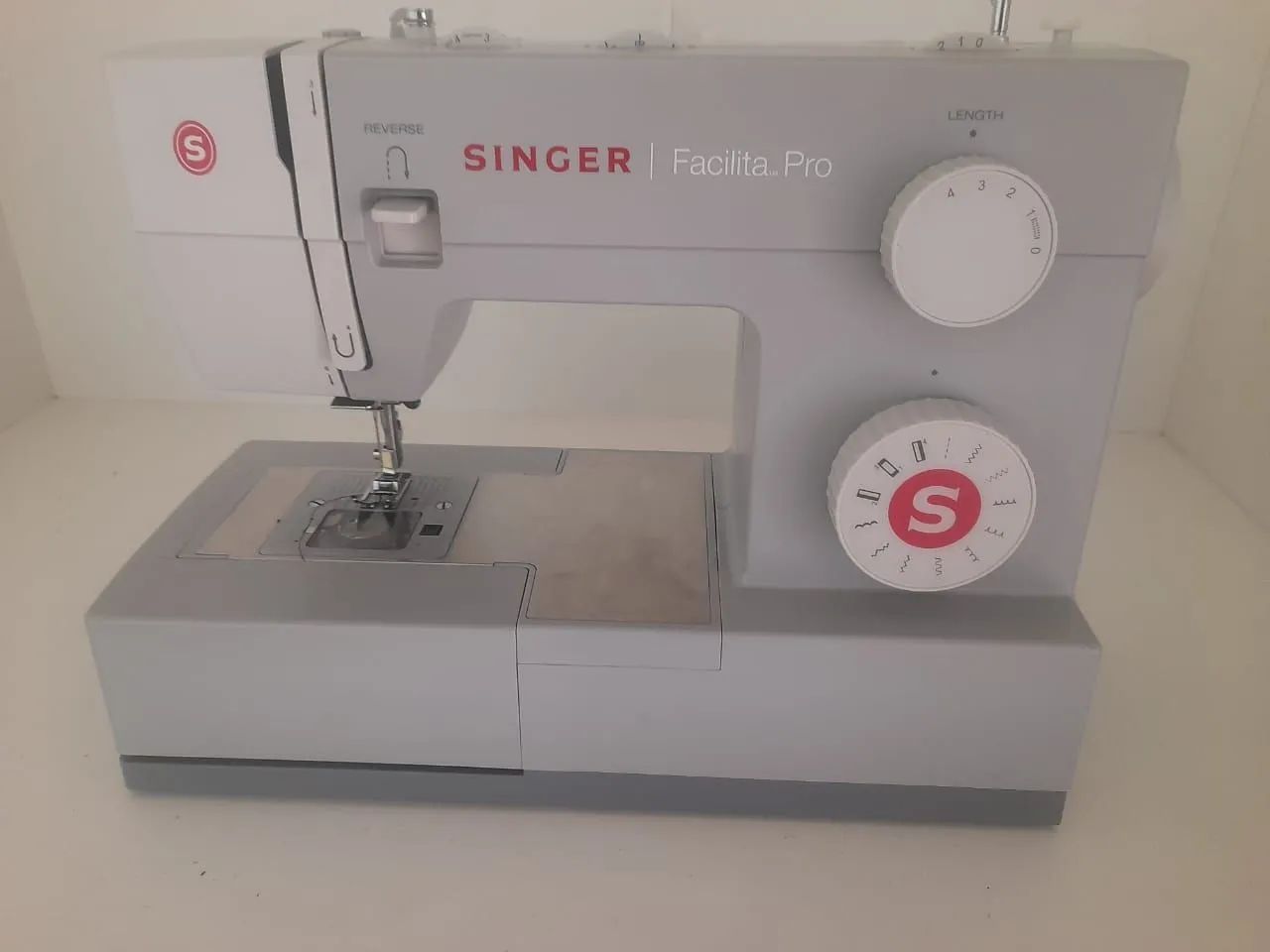Máquina de costura - Foto 4