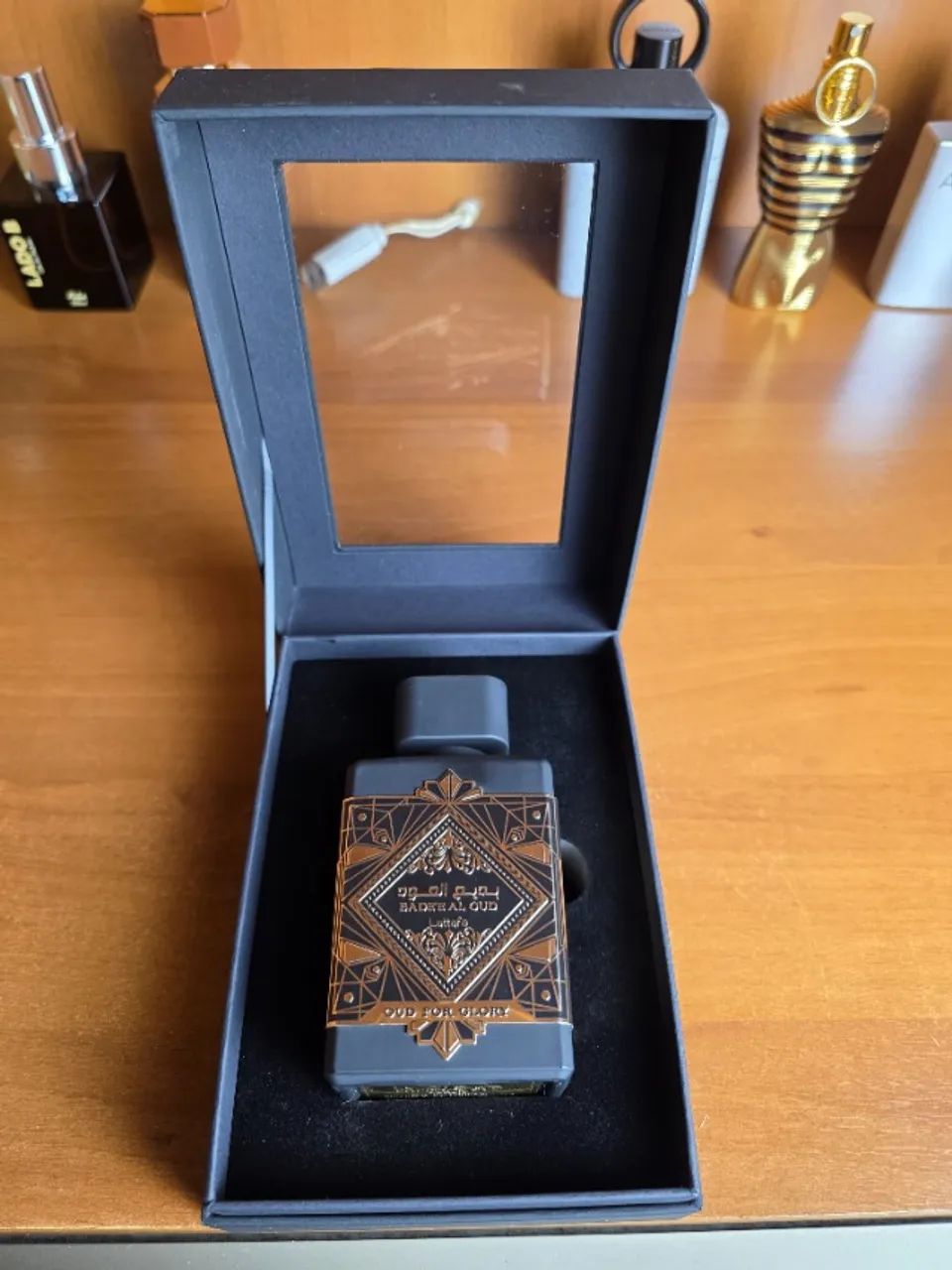 Oud For Glory - Lattafa - Perfume Árabe - Foto 2