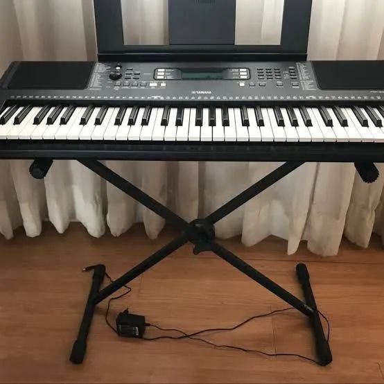 Teclado Yamaha PSR-E373 - Teclas Sensitivas (Estado de Novo) - Foto 4