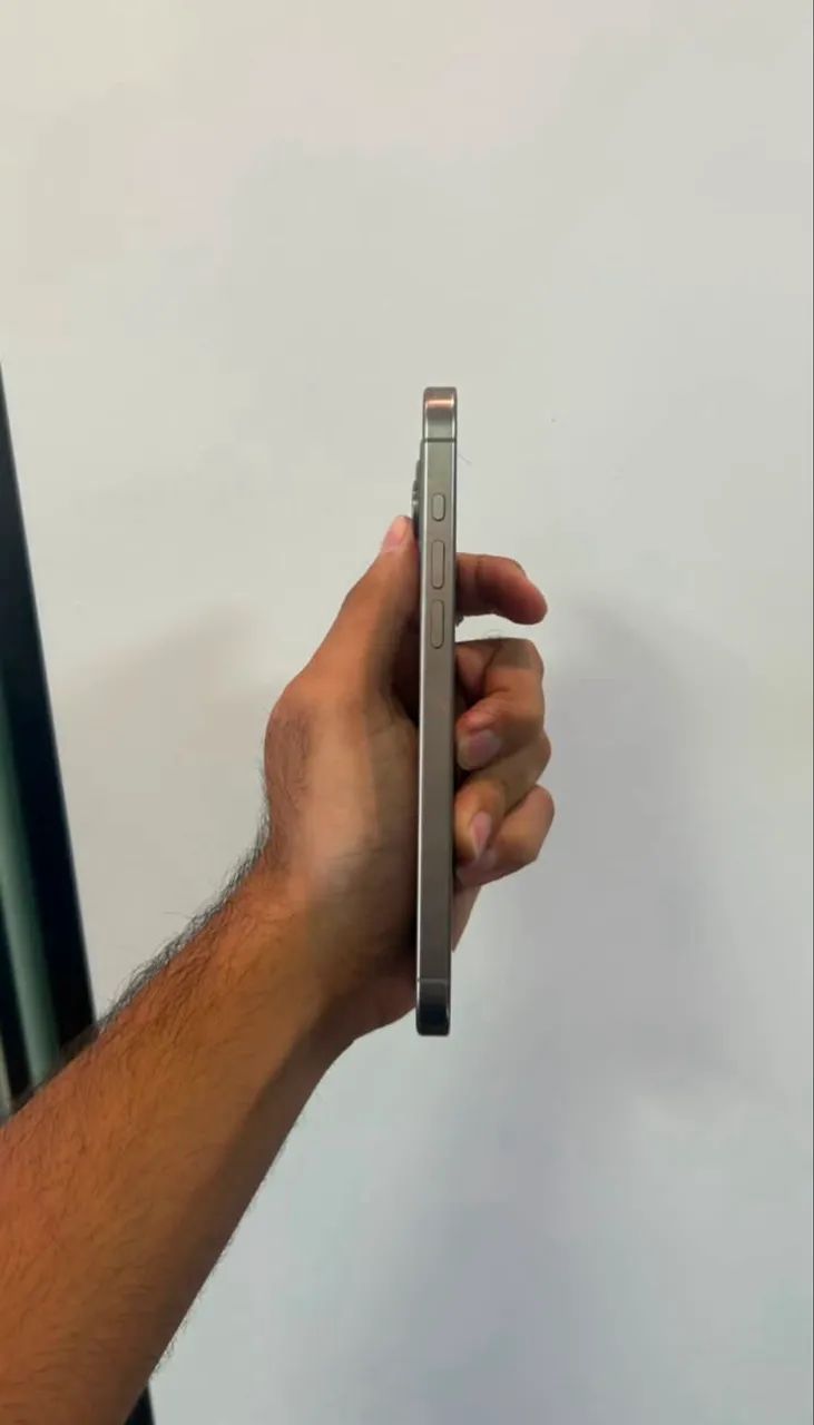 Vende-se iPhone 16 pro Max 256gb 98% de bateria  - Foto 3