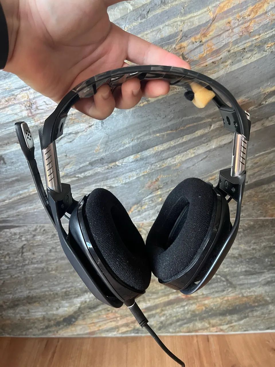 Headset Astro A40 TR com fio- PS4, PS5, Xbox e PC