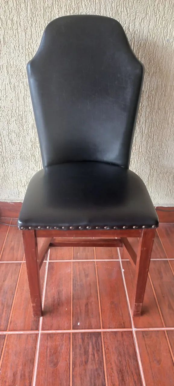 Cadeira em Madeira Maciça  - Foto 2