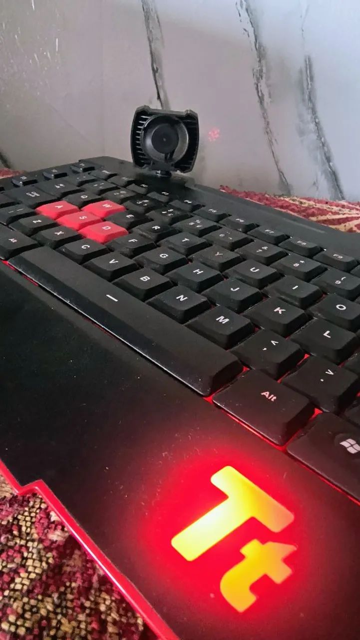 Teclado Gamer Thermaltake Challenger pro - Foto 4