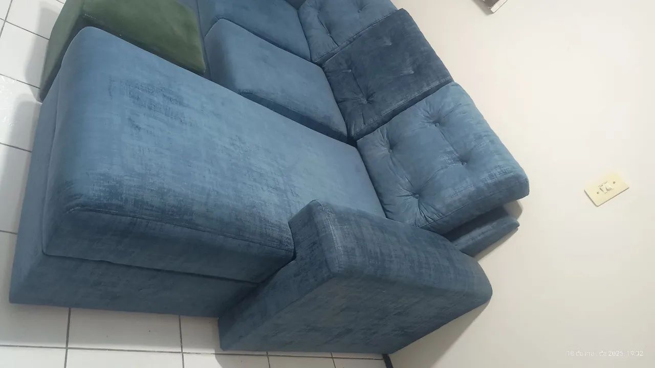 Sofá grande. Recem estofado e cobertoMotivo de mudança  - Foto 2