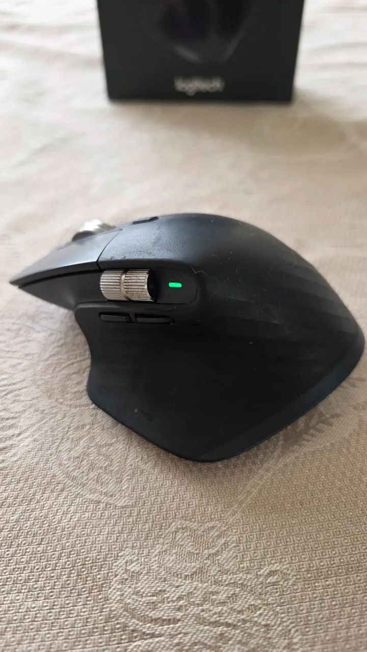 Mouse Logitech MX Master 3 - Foto 2
