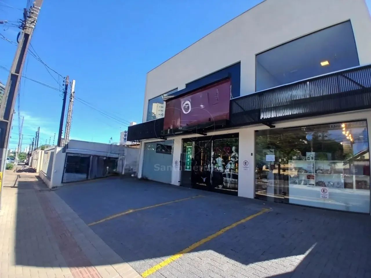 Sala comercial para alugar no Centro de Londrina, Próximo da Rua Paranaguá