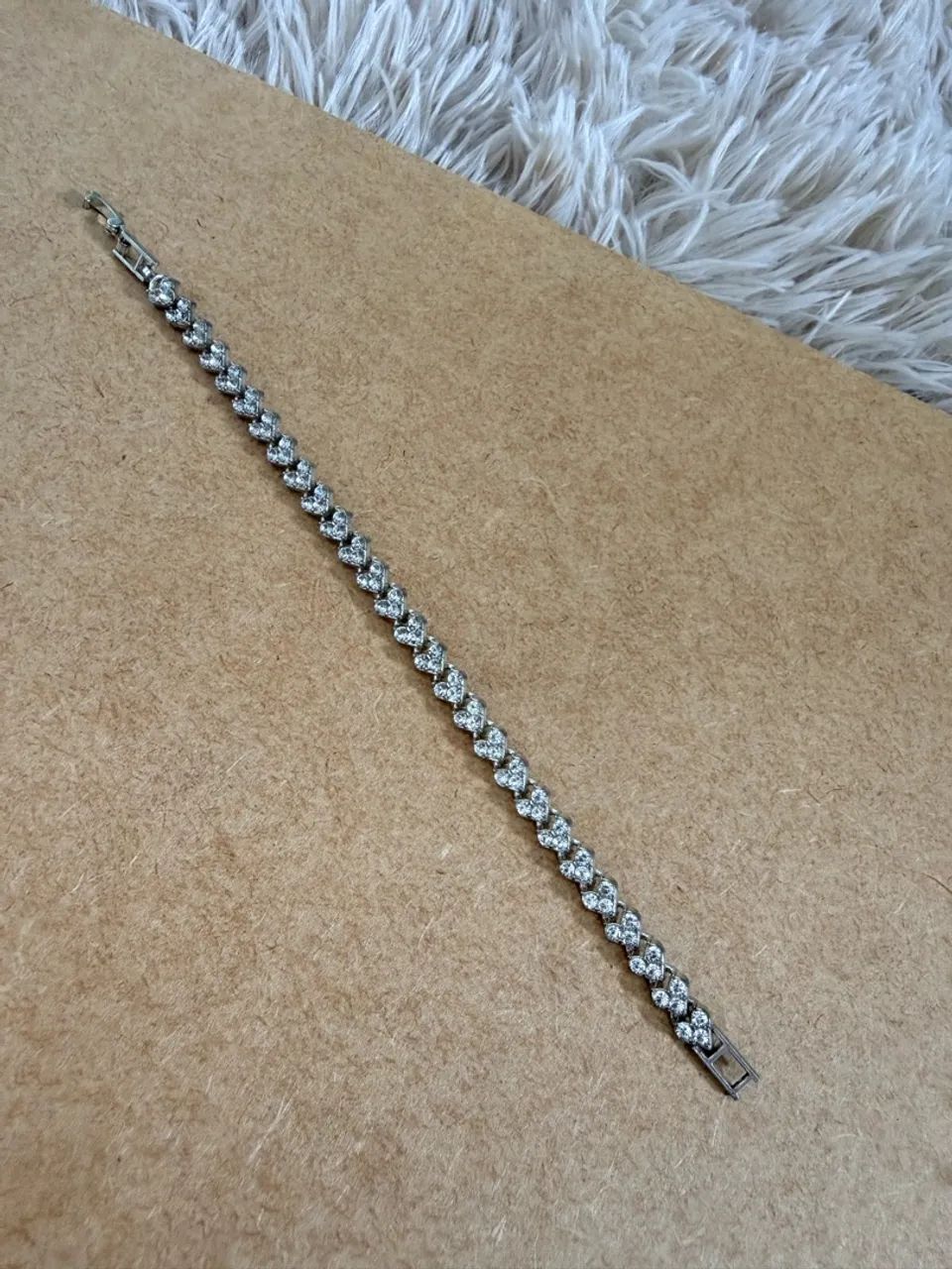 Pulseira Riviera Corações com Brilhantes ?