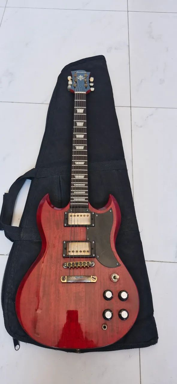 Guitarra Streimberg com capa - Foto 3