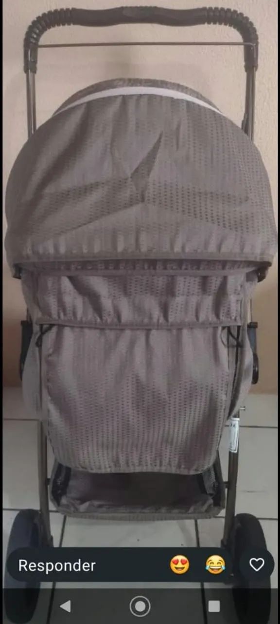 Vendo esse carrinho de passeio p bebê da Galzerano  - Foto 5