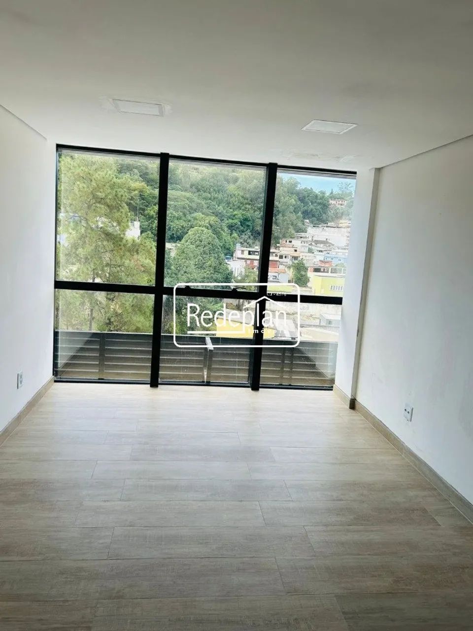 Sala Comercial no Ano Bom em Barra Mansa! - Foto 3