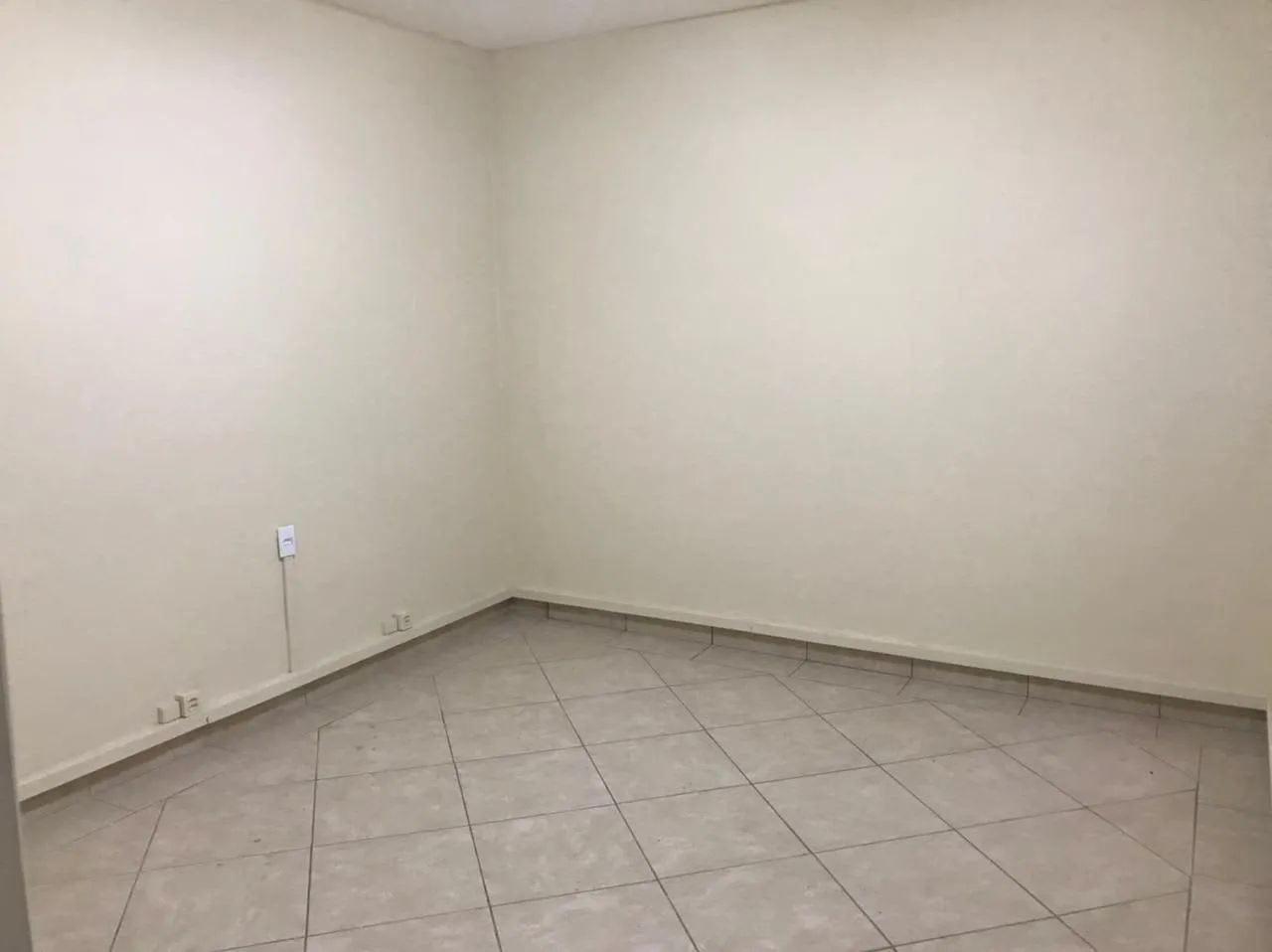 Casa comercial na Rua Azevedo Soares, 1515  150 m²