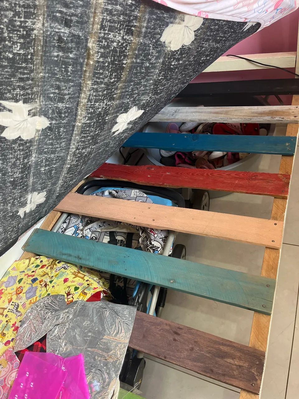 Vendo cama solteiro  - Foto 3