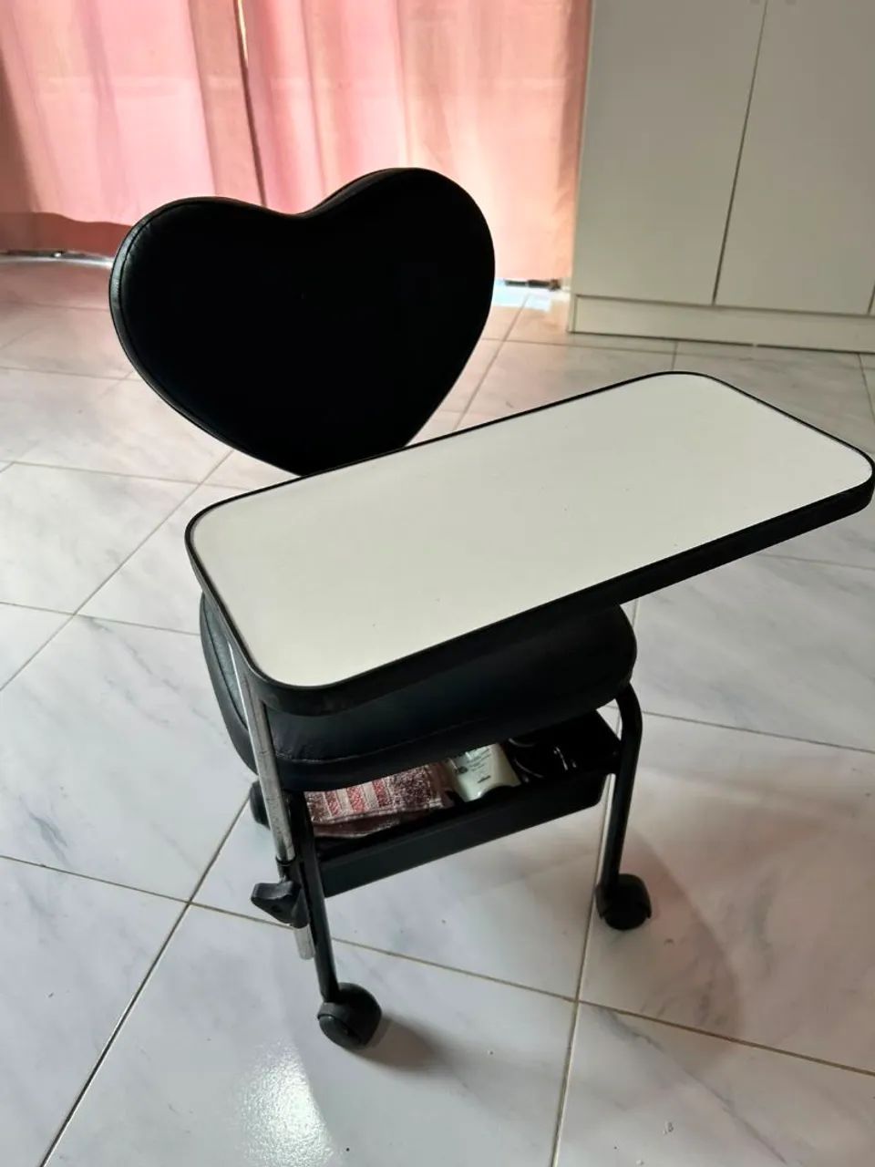 Cadeira de manicure a venda  - Foto 2