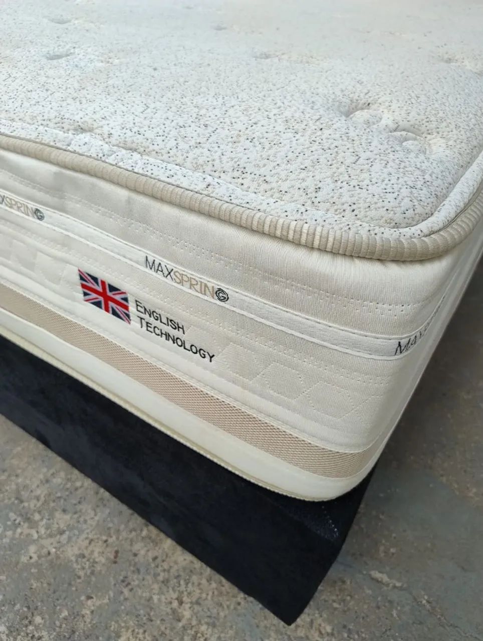 Cama de casal queen excelente estado de conservação  - Foto 2