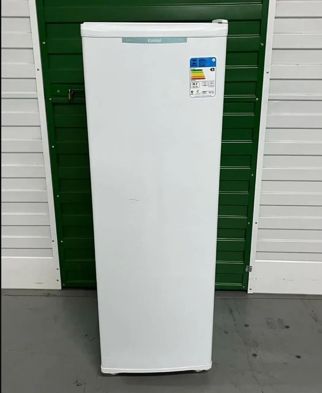 Freezer vertical Consul 200L 127v funcionando perfeitamente 