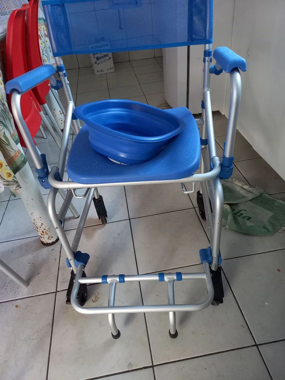Cadeira de banho D55 dellamed