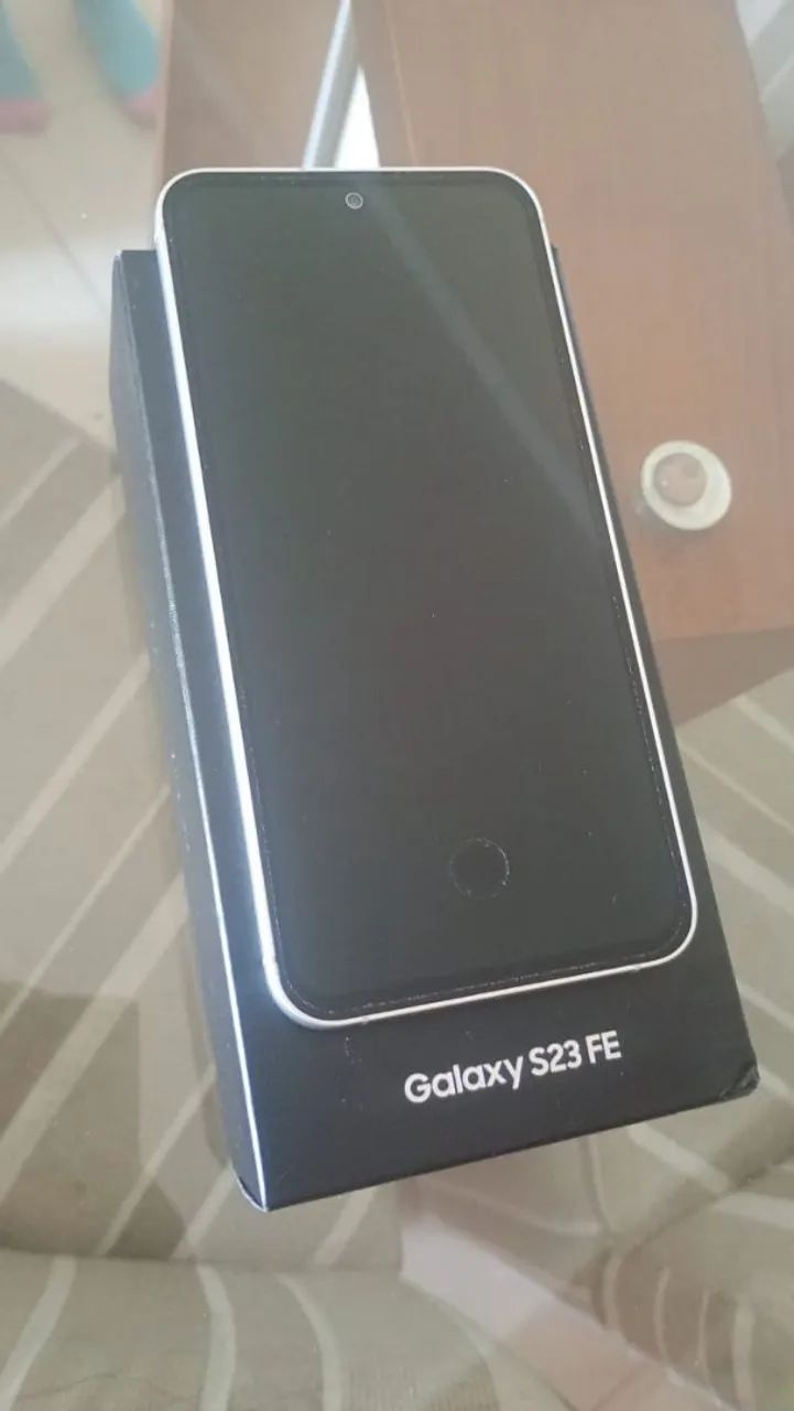 Samsung S23 FE  - Foto 2