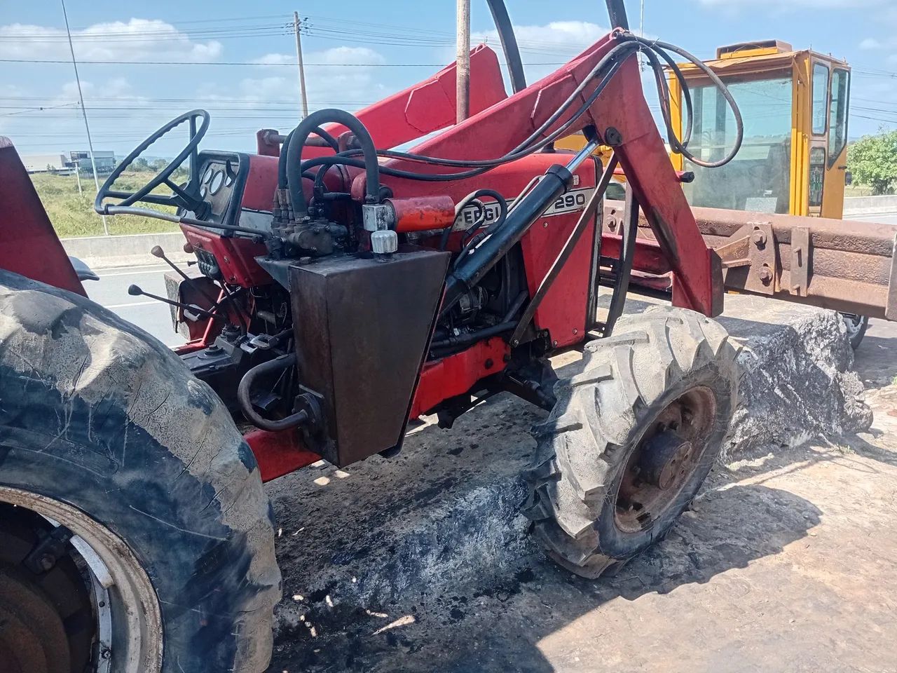 Trator 290 4x4 com lamina - Foto 2