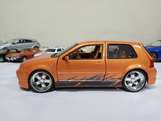 Miniatura Golf R32 1/24 Maisto #LE302 - Foto 4