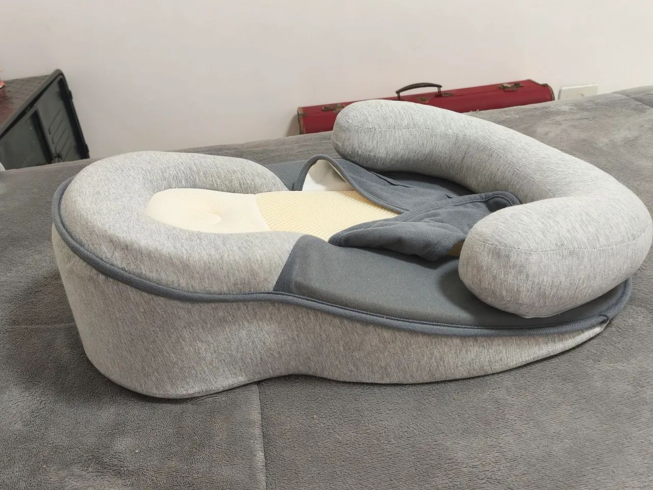 Almofada antirefluxo para bebe.