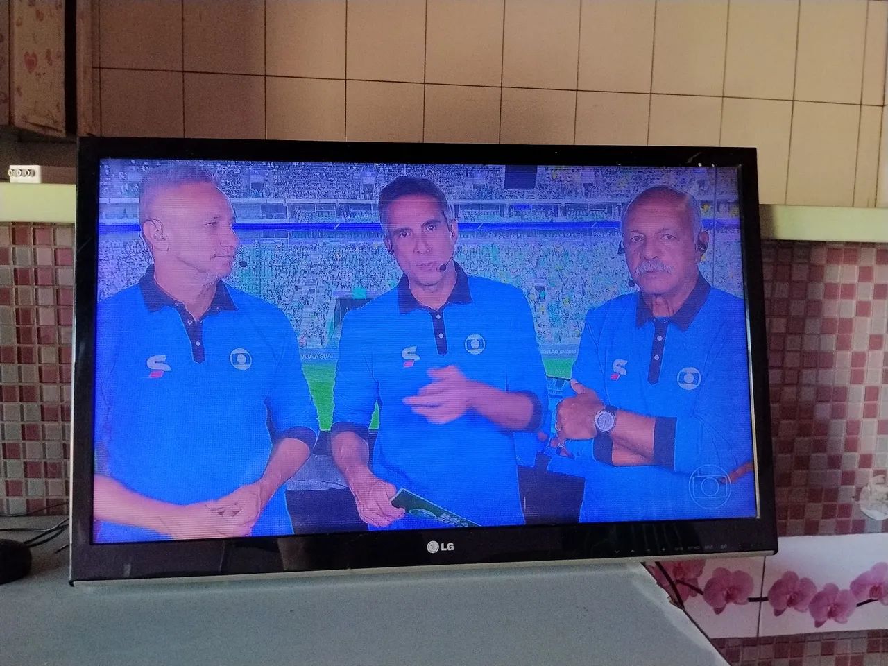 Tv 32 "