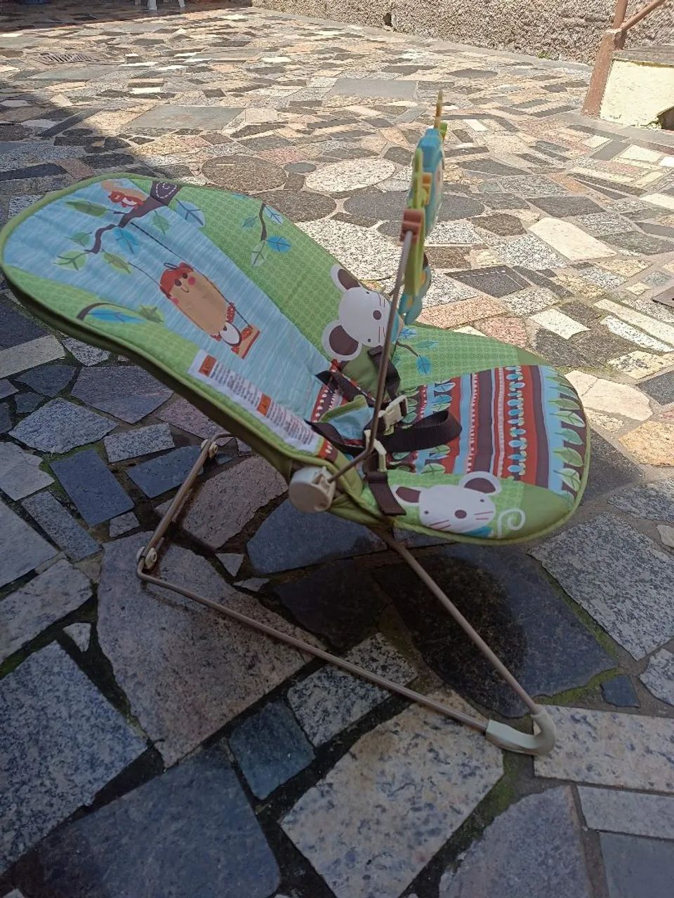 Cadeirinha de descanso que vibra - Foto 4