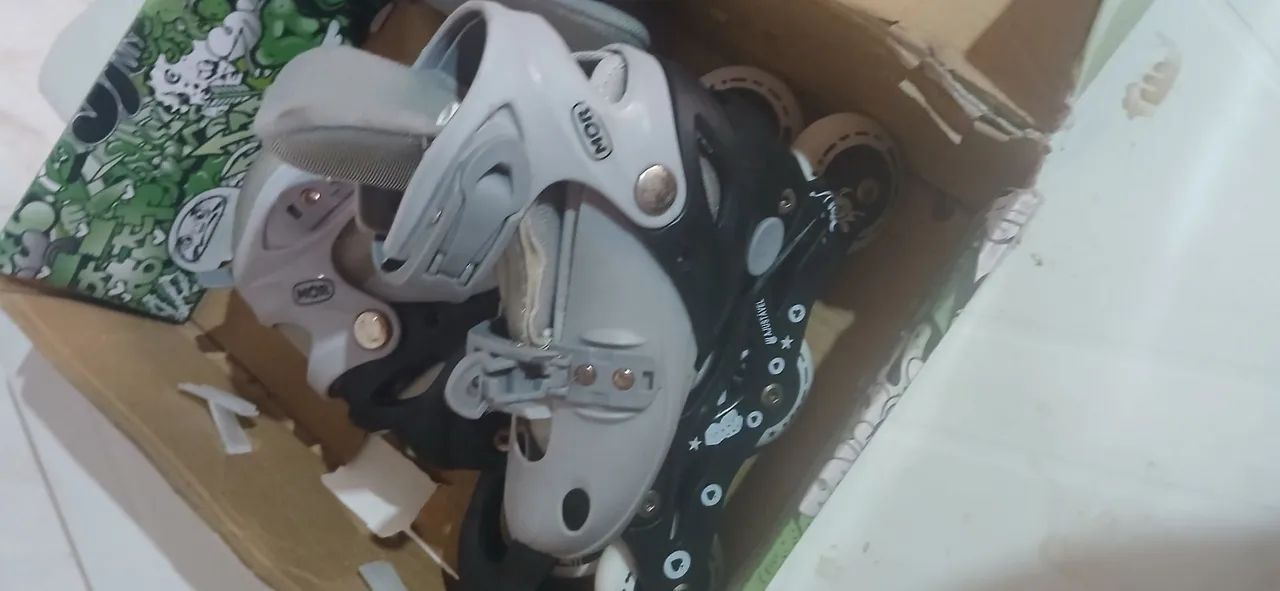 Patins novo caça tamanho 30,31 32 tamanho ajustáveis 