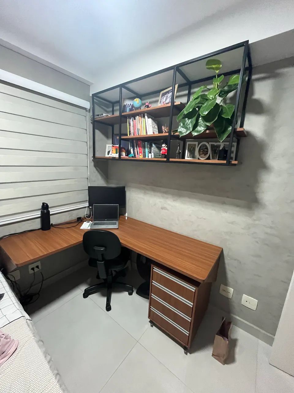 Móveis Para escritório - Mesa / Prateleira / Gaveteiro  - Foto 3