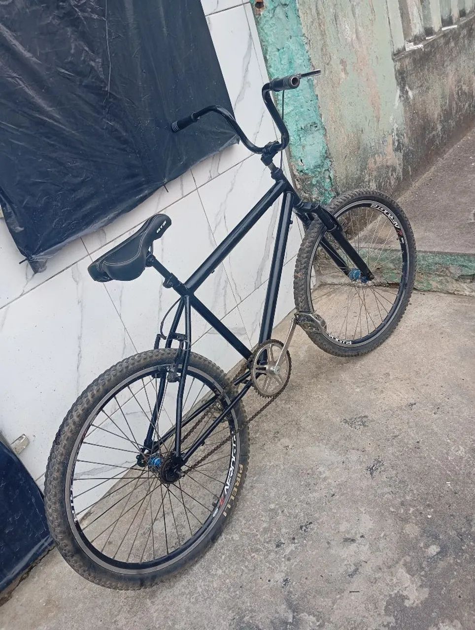 Bike top aro 26 , pegar e andar  - Foto 3