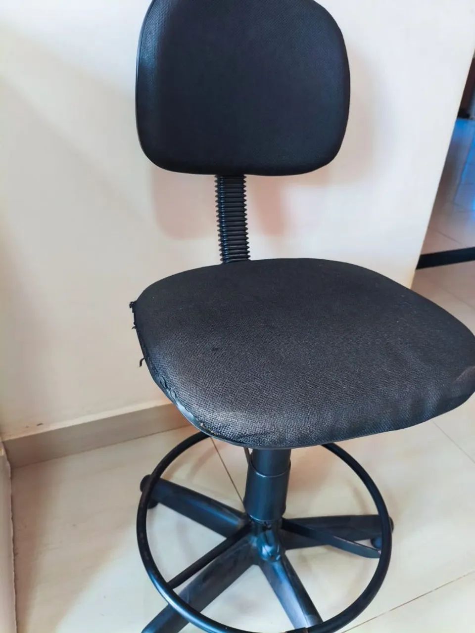 Venda de Rack e cadeira ( usados) - Foto 2