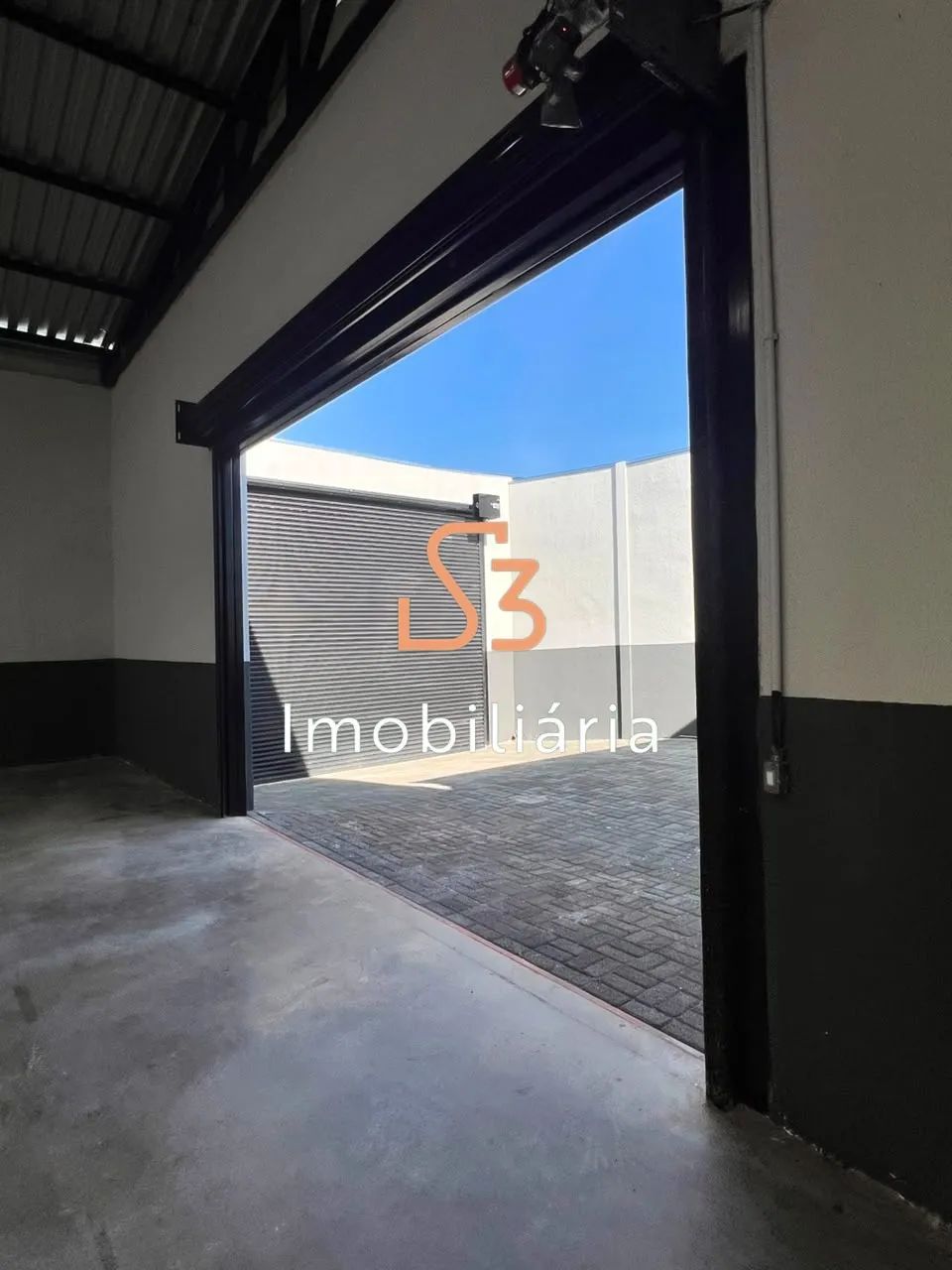 BARRACAO COMERCIAL em UBERLÂNDIA - MG, BOM JESUS