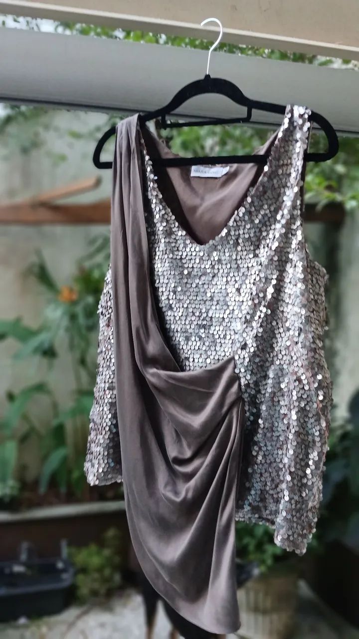 Blusa de paetês da Mara Mac