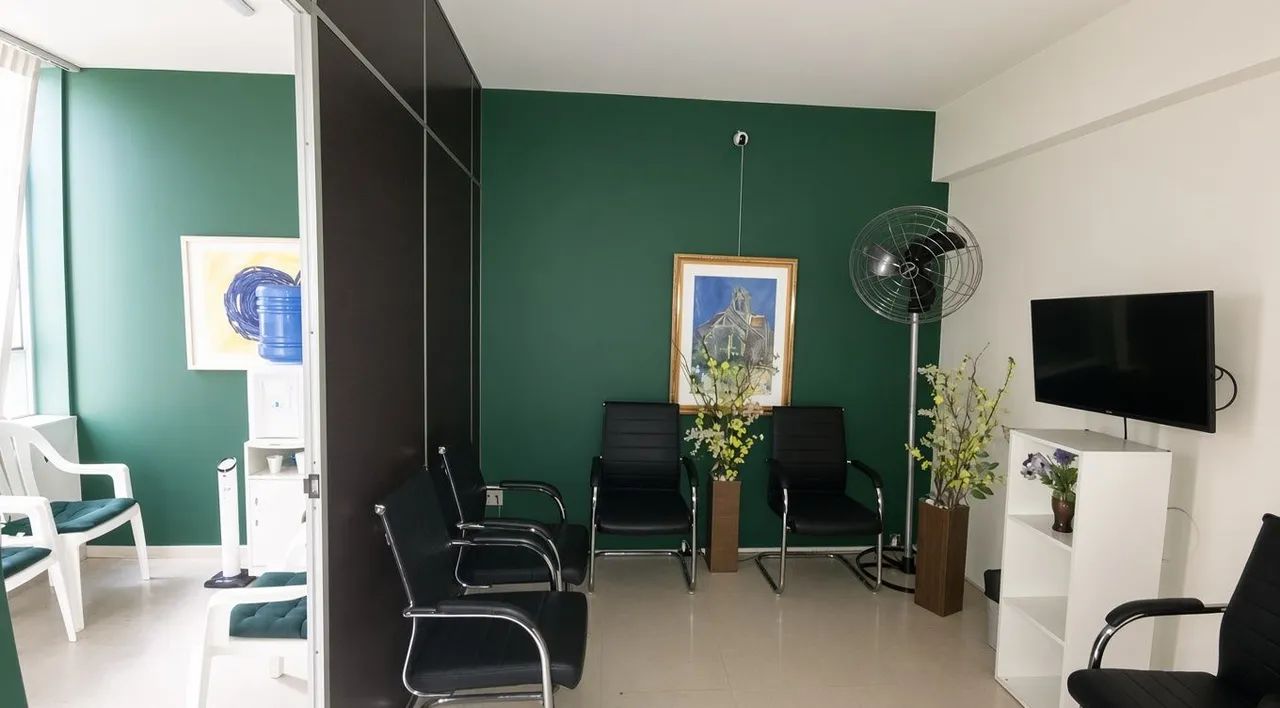 Sala comercial para venda no Centro de Sorocaba, com banheiro privativo, 2 elevadores em l