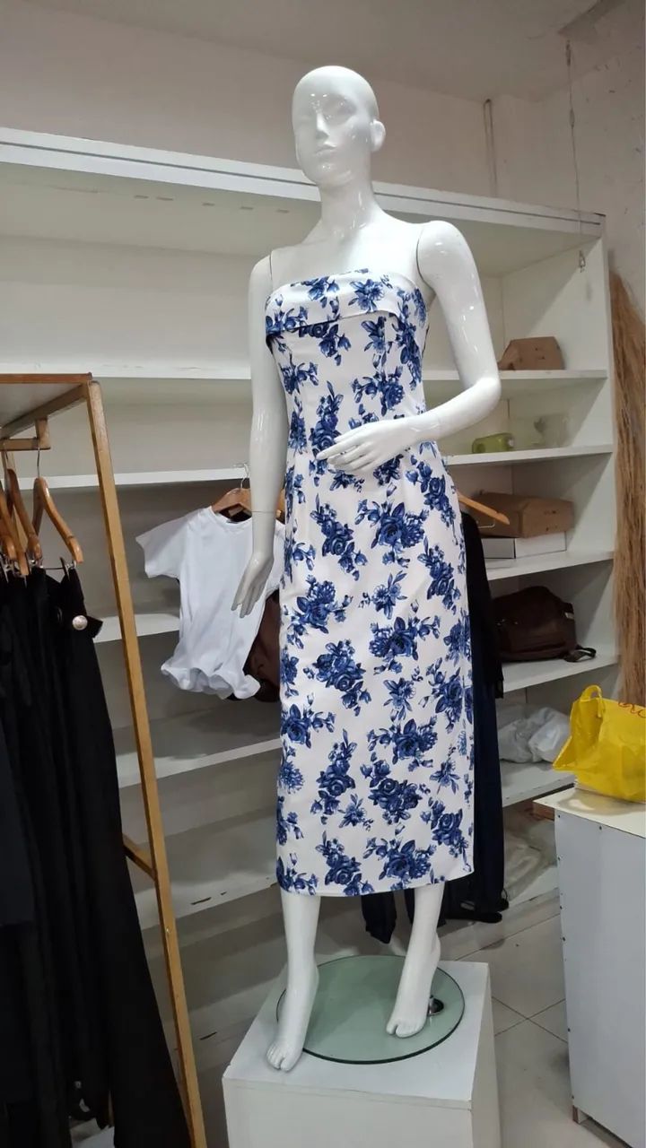 Manequins Importados com cubos de MDF - Foto 4