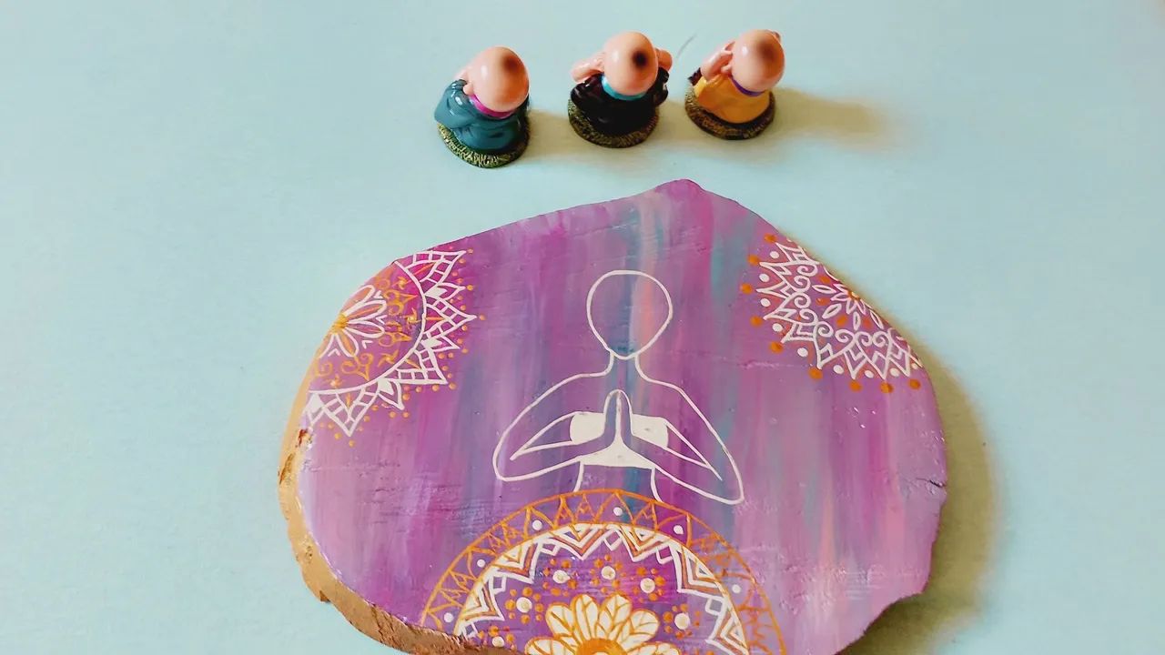 Kit com 3 mini Budas e uma Mandala em madeira - Foto 2