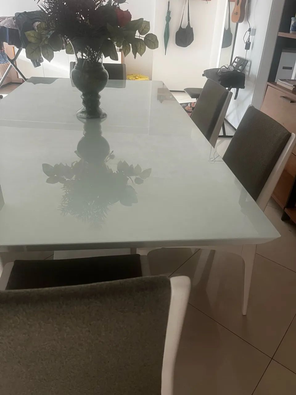 Mesa de jantar impecável - Foto 3