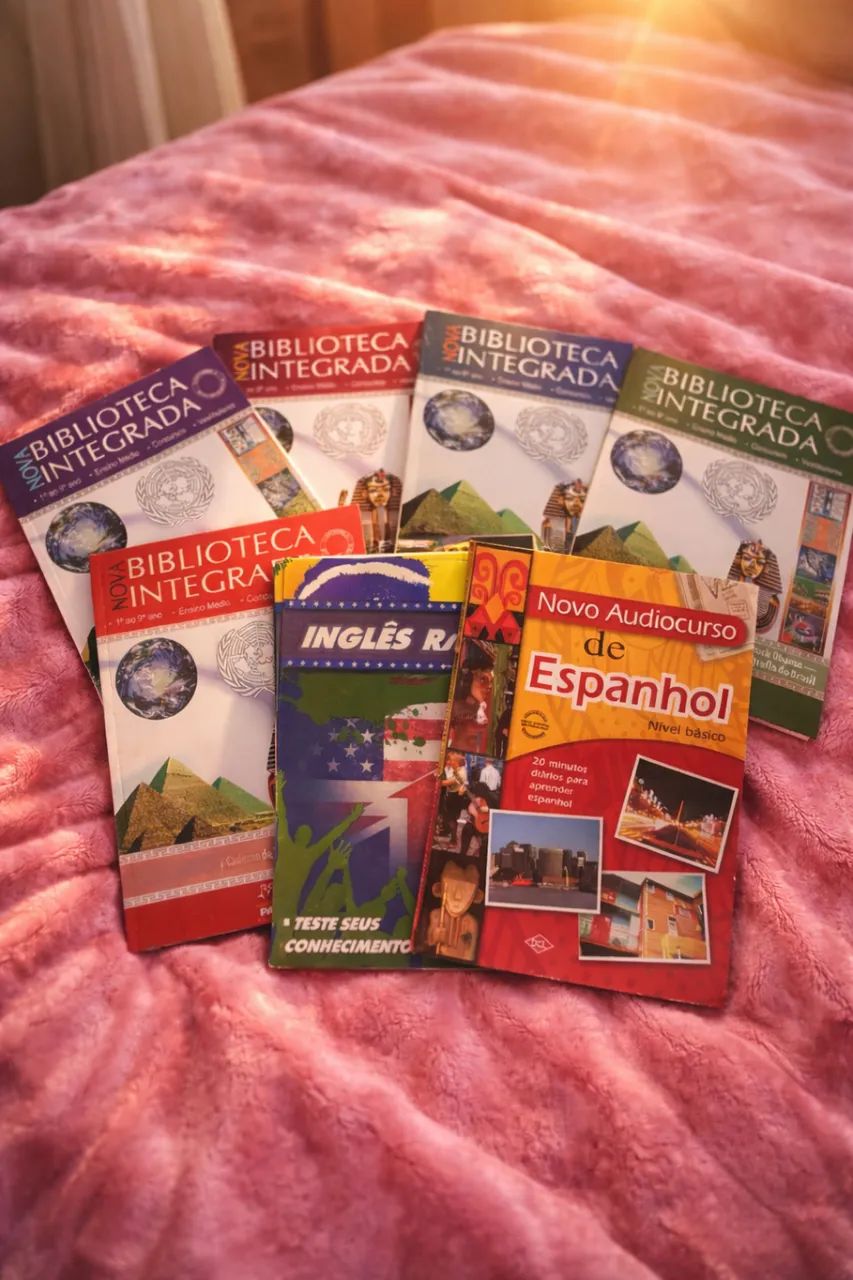 Kit Completo Vestibular - Livros Conservados (Sem Uso) + Caderno de Testes 